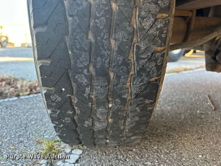 image for item OM9028 2009 Ford E150  van