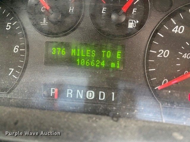 image for item OM9029 2004 Ford Taurus