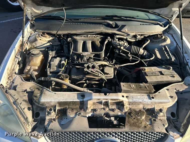 image for item OM9029 2004 Ford Taurus