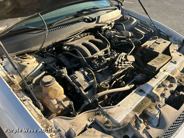 image for item OM9029 2004 Ford Taurus