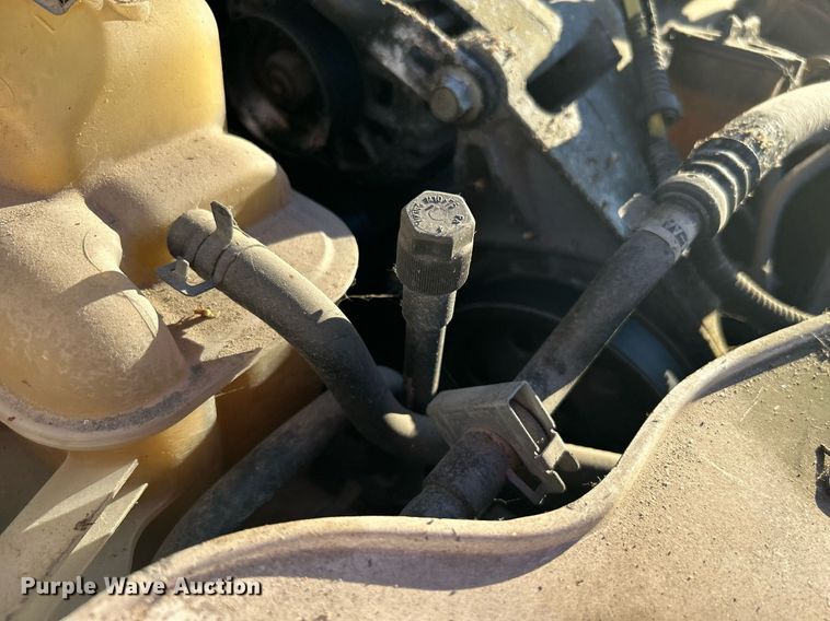 image for item OM9029 2004 Ford Taurus