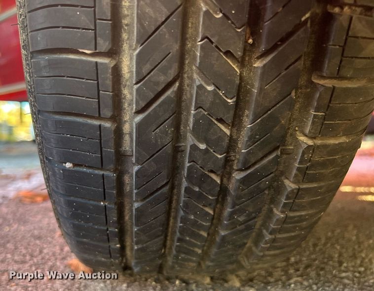 image for item OM9029 2004 Ford Taurus