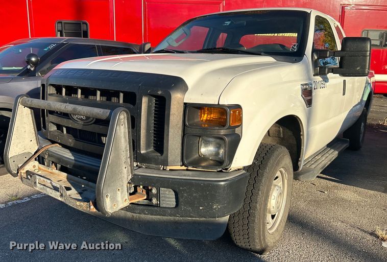 image for item OM9031 2010 Ford F250 Super Duty  SuperCab pickup truck