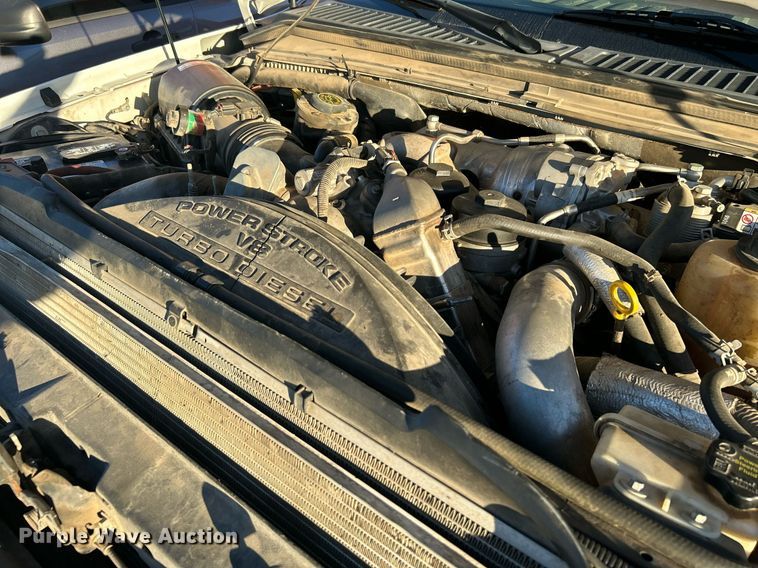 image for item OM9031 2010 Ford F250 Super Duty  SuperCab pickup truck