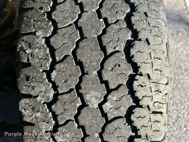 image for item OM9031 2010 Ford F250 Super Duty  SuperCab pickup truck