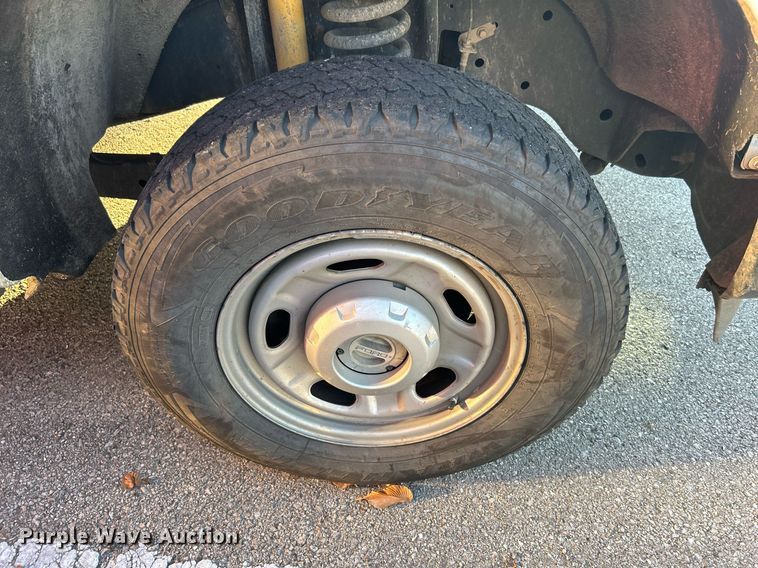 image for item OM9031 2010 Ford F250 Super Duty  SuperCab pickup truck