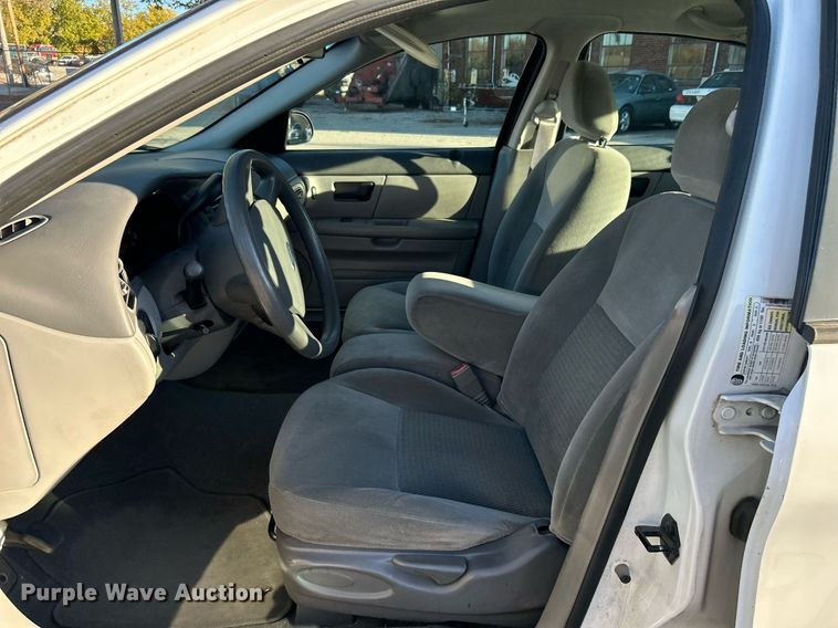 image for item OM9032 2006 Ford Taurus