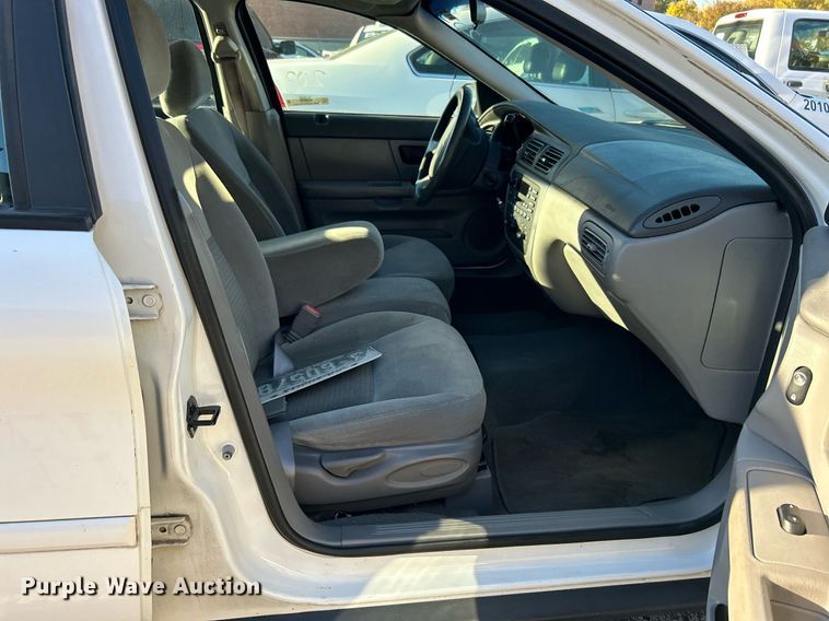 image for item OM9032 2006 Ford Taurus