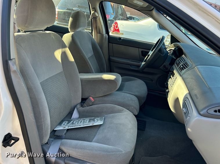 image for item OM9032 2006 Ford Taurus