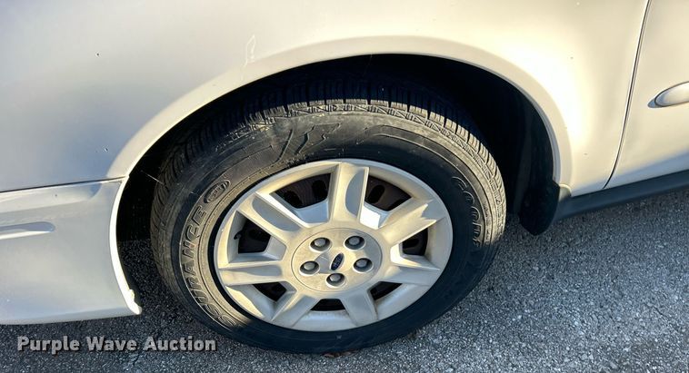 image for item OM9032 2006 Ford Taurus