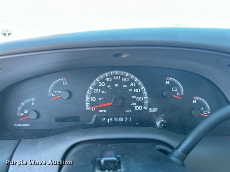 image for item OM9033 2002 Ford F150  SuperCab pickup truck