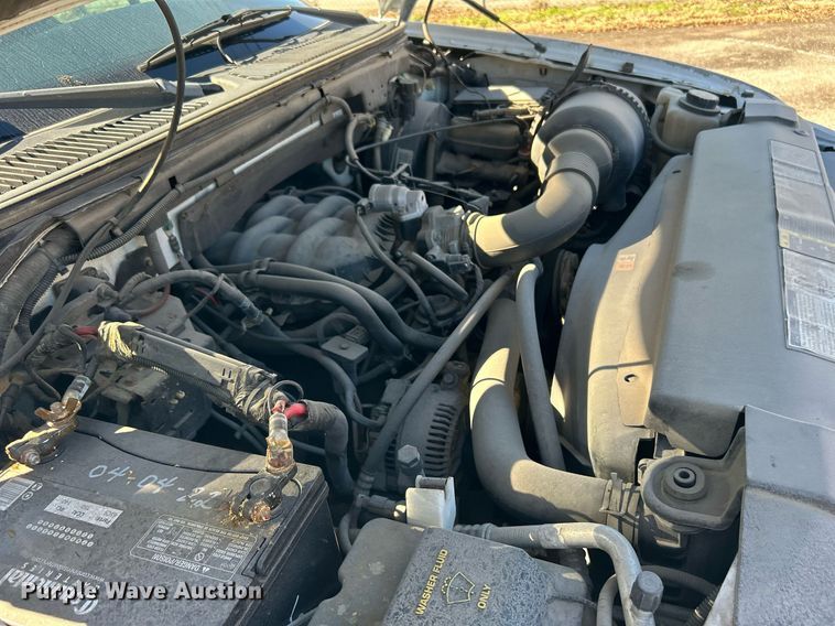 image for item OM9033 2002 Ford F150  SuperCab pickup truck