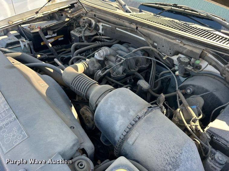 image for item OM9033 2002 Ford F150  SuperCab pickup truck