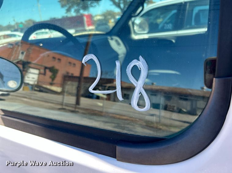 image for item OM9033 2002 Ford F150  SuperCab pickup truck