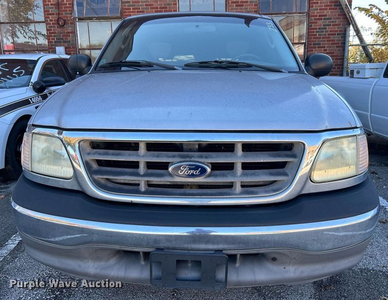 image for item OM9035 2003 Ford F150  SuperCab pickup truck