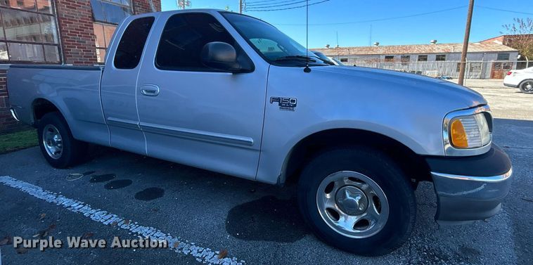 image for item OM9035 2003 Ford F150  SuperCab pickup truck