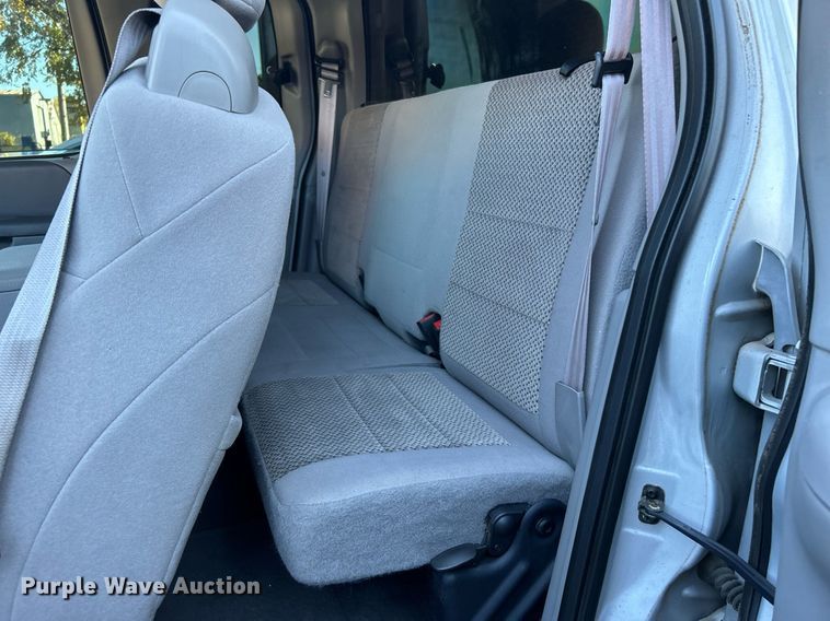 image for item OM9035 2003 Ford F150  SuperCab pickup truck