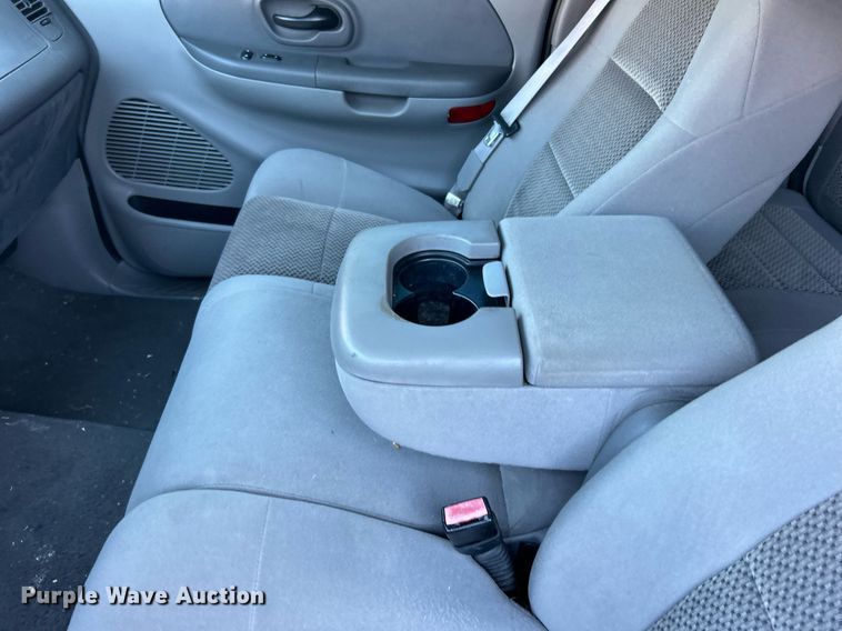 image for item OM9035 2003 Ford F150  SuperCab pickup truck