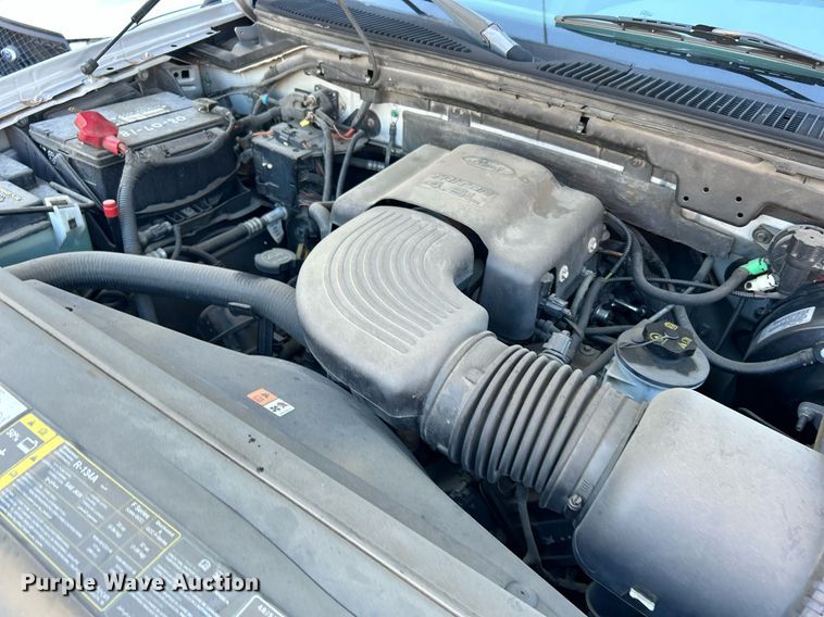 image for item OM9035 2003 Ford F150  SuperCab pickup truck