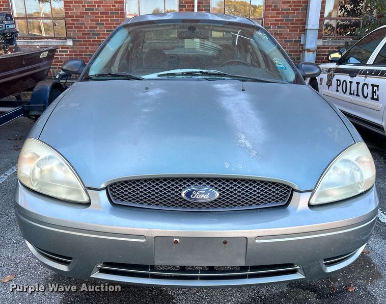 image for item OM9036 2007 Ford Taurus