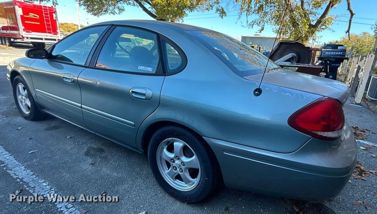 image for item OM9036 2007 Ford Taurus