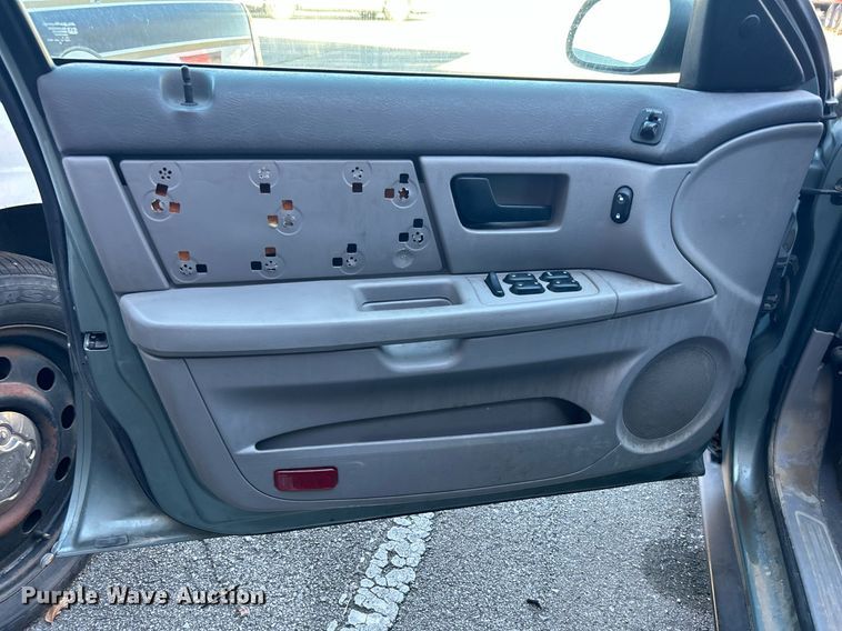 image for item OM9036 2007 Ford Taurus