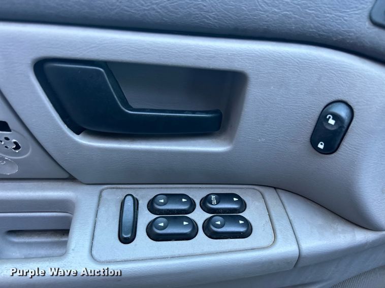 image for item OM9036 2007 Ford Taurus