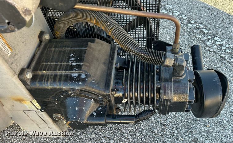 image for item OM9046 Westward 3VB60  air compressor