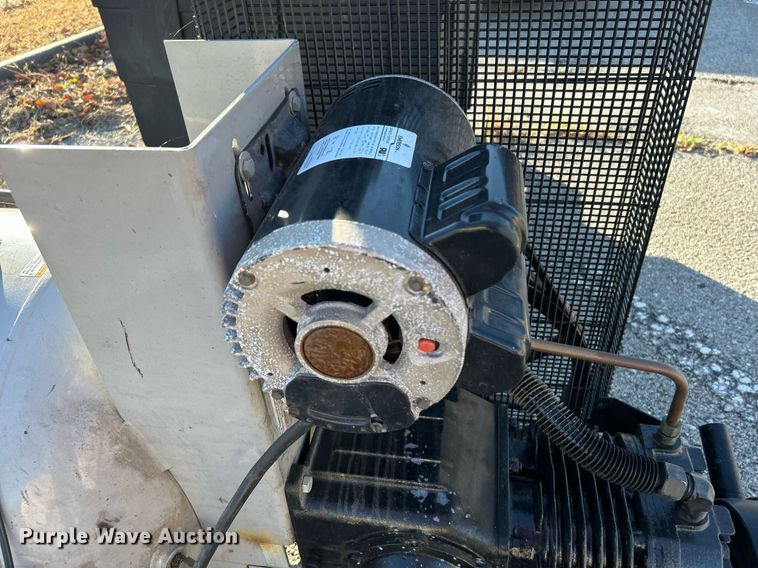 image for item OM9046 Westward 3VB60  air compressor