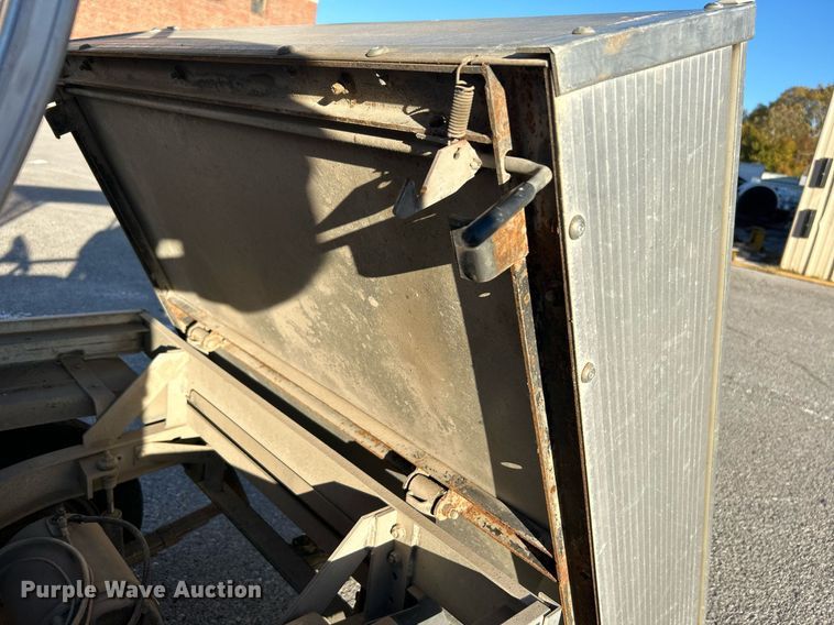 image for item OM9048 Ingersoll Rand Clubcar Carryall 1  golf cart