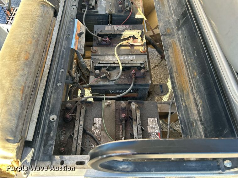 image for item OM9048 Ingersoll Rand Clubcar Carryall 1  golf cart