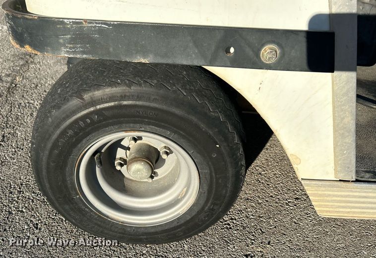 image for item OM9048 Ingersoll Rand Clubcar Carryall 1  golf cart