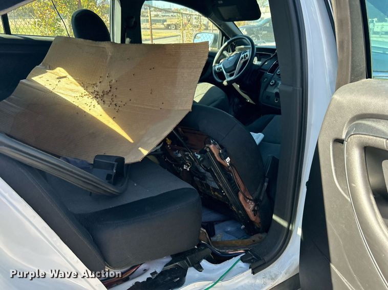 image for item OM9052 (2) Ford Taurus Police Interceptors