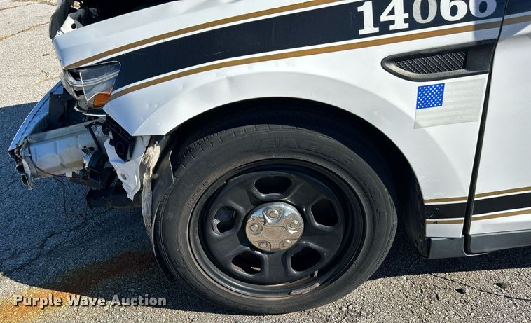 image for item OM9052 (2) Ford Taurus Police Interceptors