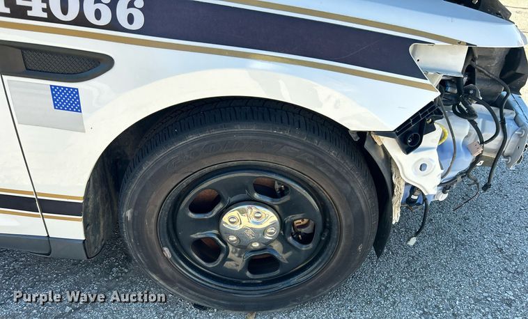 image for item OM9052 (2) Ford Taurus Police Interceptors