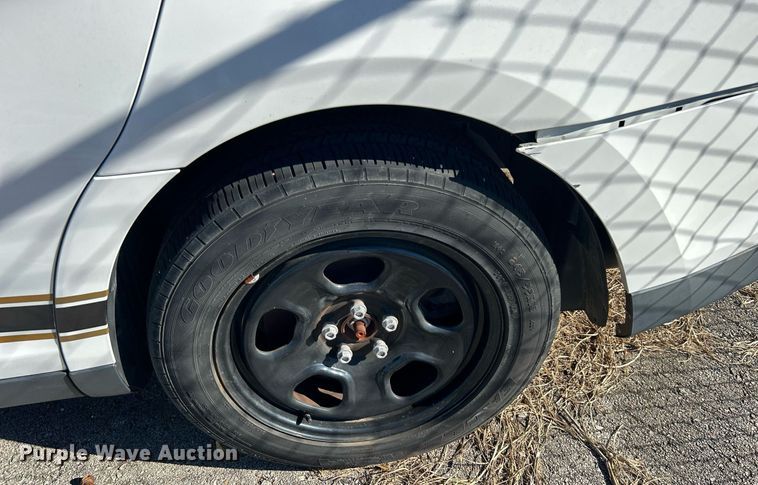 image for item OM9052 (2) Ford Taurus Police Interceptors