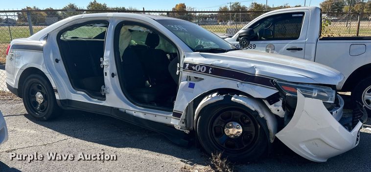 image for item OM9052 (2) Ford Taurus Police Interceptors