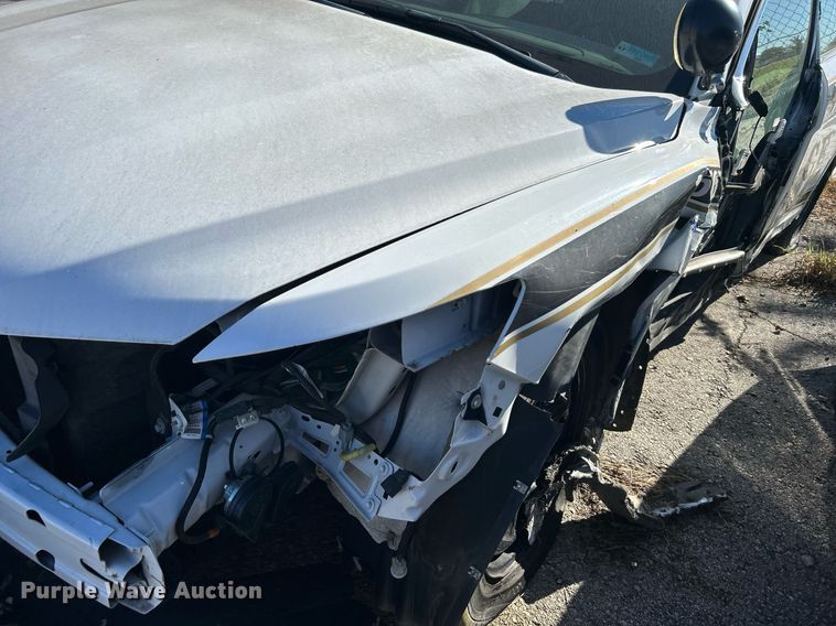 image for item OM9052 (2) Ford Taurus Police Interceptors