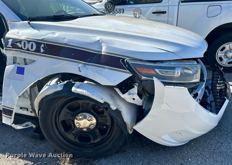 image for item OM9052 (2) Ford Taurus Police Interceptors