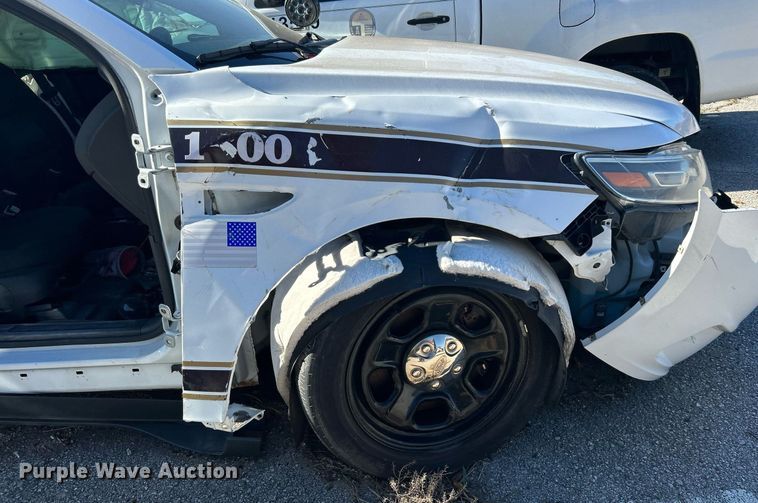 image for item OM9052 (2) Ford Taurus Police Interceptors