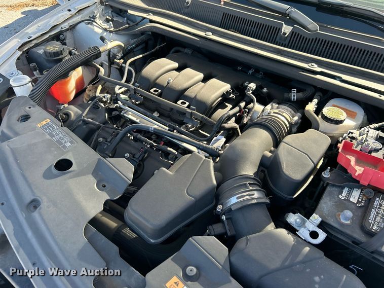 image for item OM9052 (2) Ford Taurus Police Interceptors