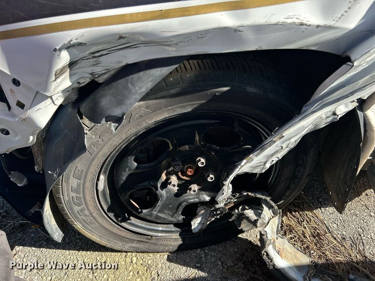 image for item OM9052 (2) Ford Taurus Police Interceptors