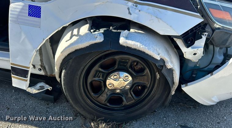 image for item OM9052 (2) Ford Taurus Police Interceptors