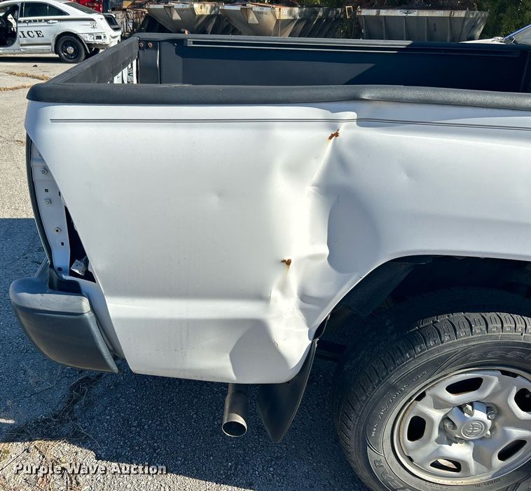 image for item OM9053 2013 Toyota Tacoma  pickup truck