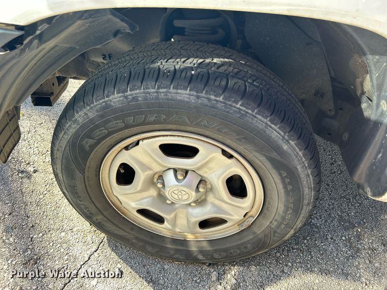 image for item OM9053 2013 Toyota Tacoma  pickup truck