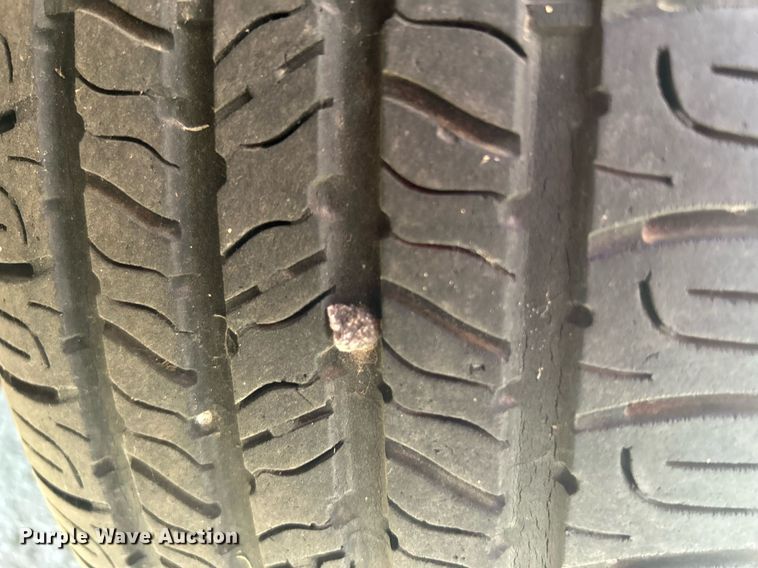 image for item OM9053 2013 Toyota Tacoma  pickup truck