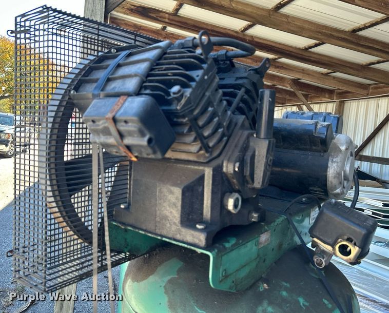 image for item OM9062 Speedaire 3JR76  air compressor