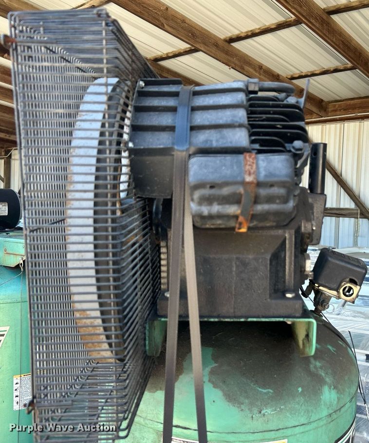 image for item OM9062 Speedaire 3JR76  air compressor