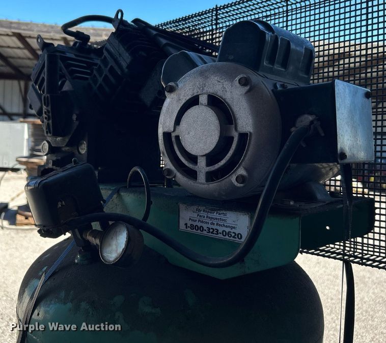 image for item OM9062 Speedaire 3JR76  air compressor