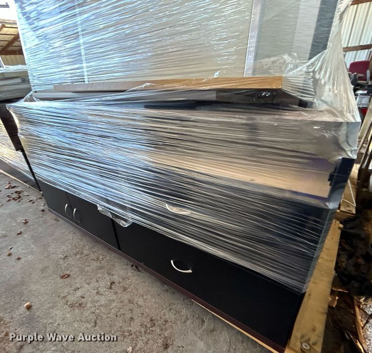 image for item OM9063 Office Furniture